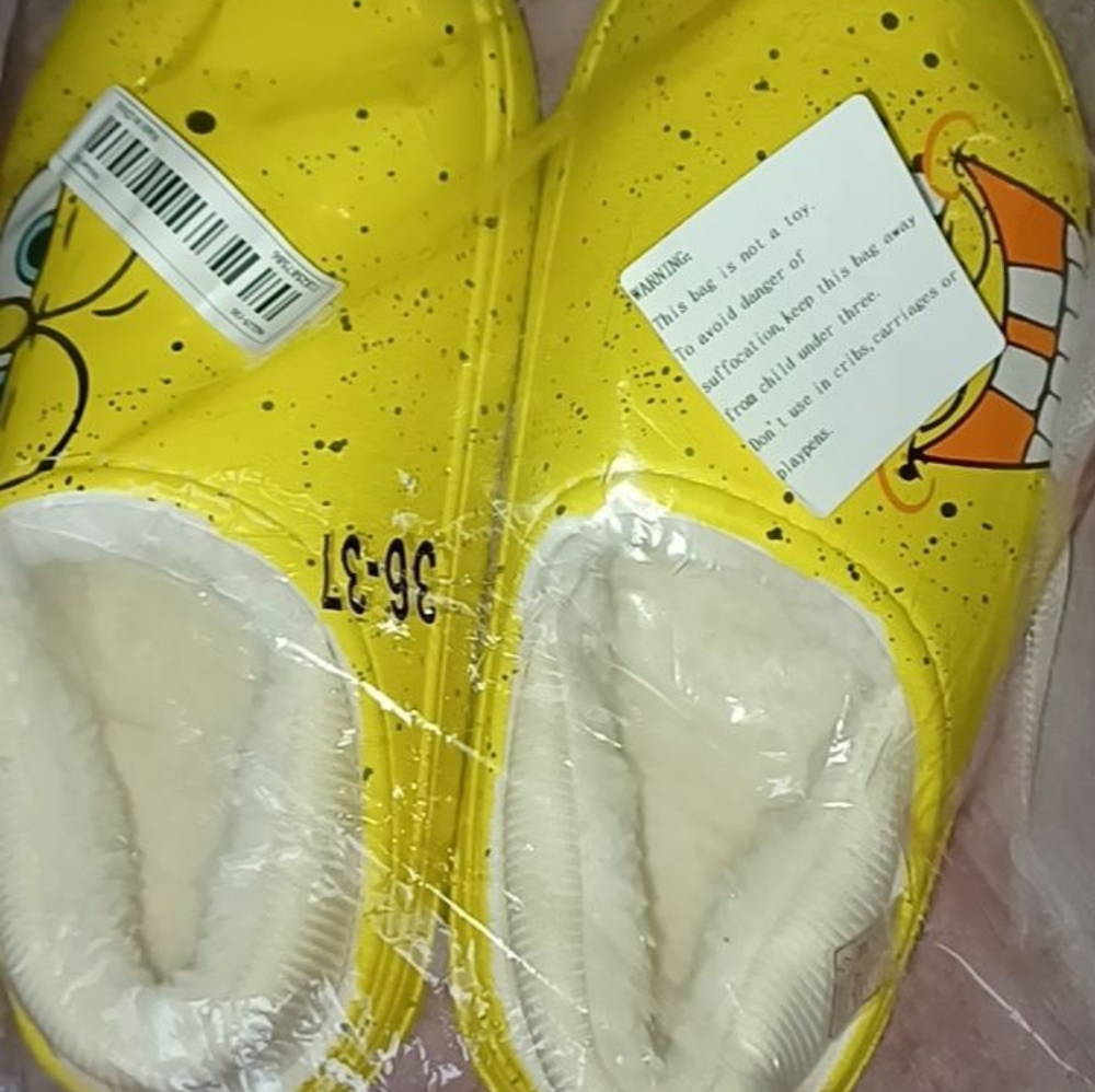 Women Sponge Bob Slides